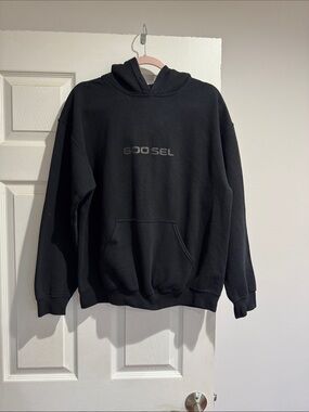 SSUR Black Hooded Sweatshirt with Subtle Logo size m